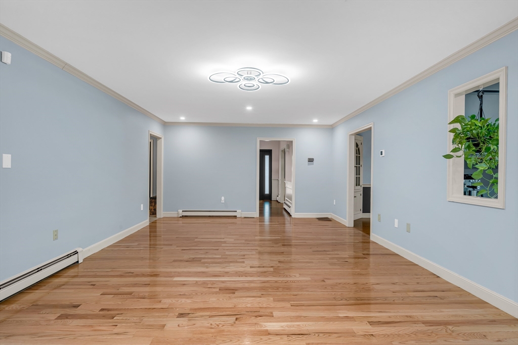 5 Bedros Street Windham, NH 03087 - Photo 3 of 31