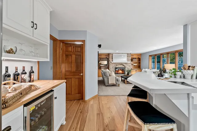 $535,000 | 1000 Rolling Green Drive, Green Bay, WI 54313