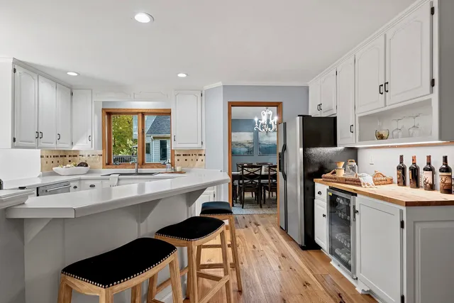 $535,000 | 1000 Rolling Green Drive, Green Bay, WI 54313