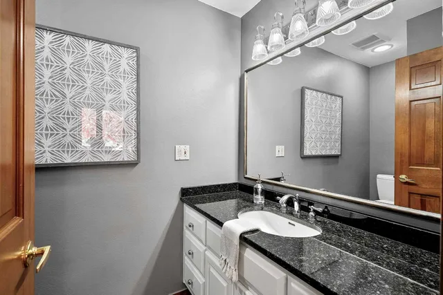 $535,000 | 1000 Rolling Green Drive, Green Bay, WI 54313