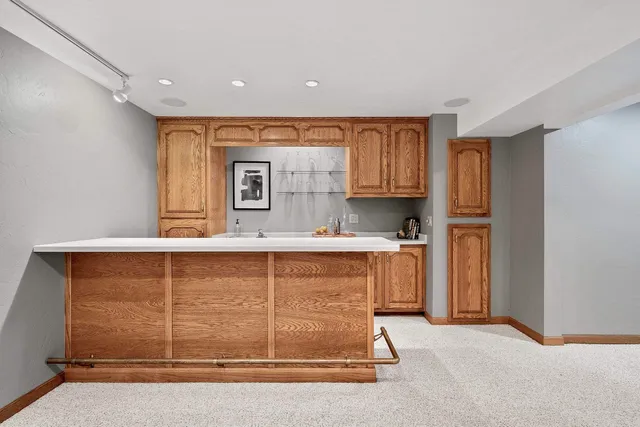 $535,000 | 1000 Rolling Green Drive, Green Bay, WI 54313