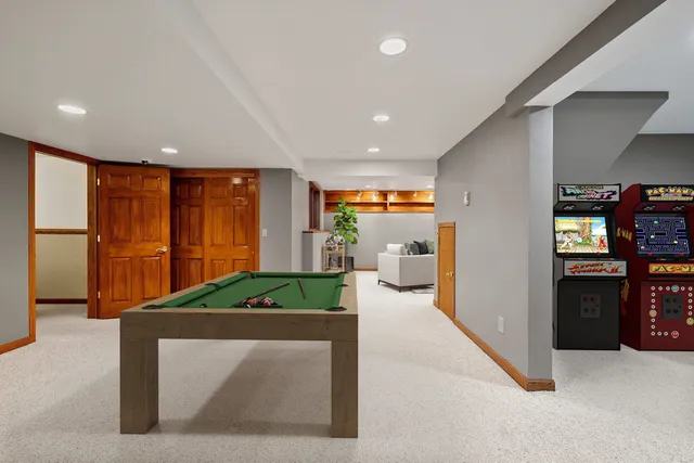 $535,000 | 1000 Rolling Green Drive, Green Bay, WI 54313