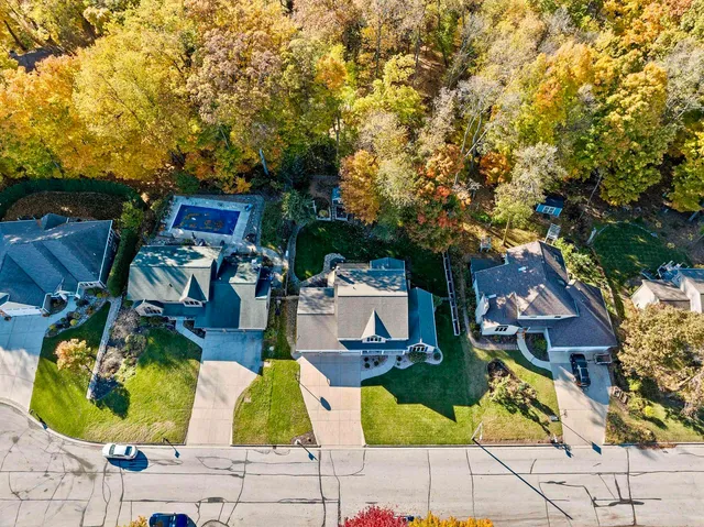 $535,000 | 1000 Rolling Green Drive, Green Bay, WI 54313