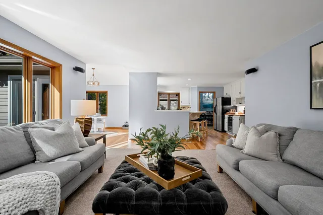 $535,000 | 1000 Rolling Green Drive, Green Bay, WI 54313