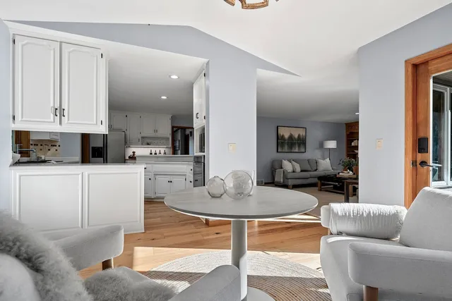 $535,000 | 1000 Rolling Green Drive, Green Bay, WI 54313