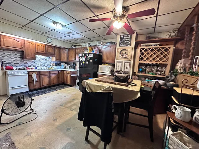 $599,900 | 116 1/2 East Church Street, Alexandria, IN 46001