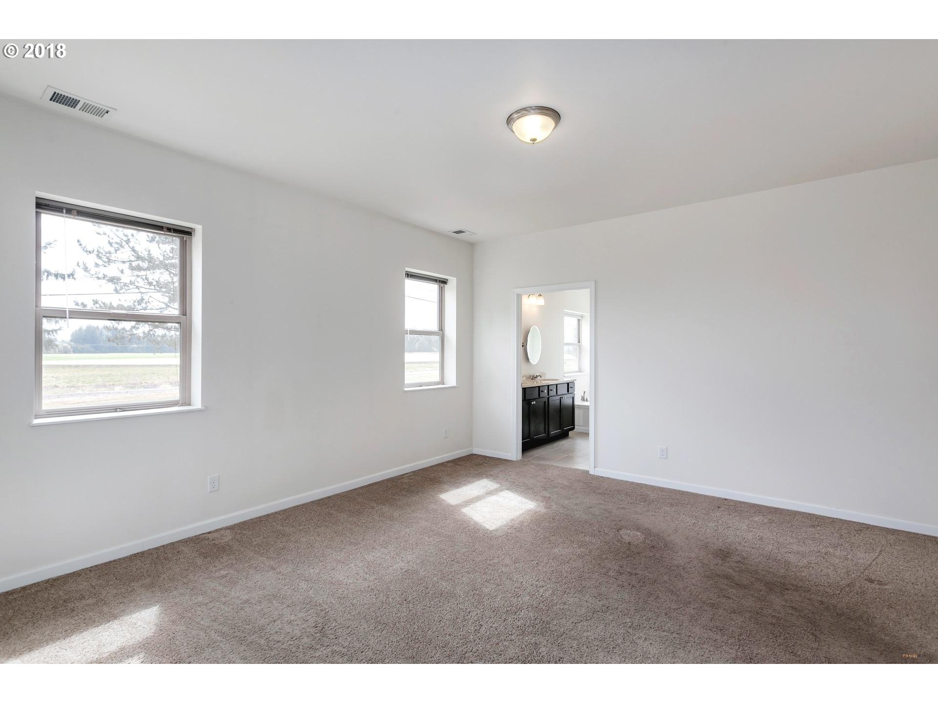 5770 Northwest Glencoe Road Hillsboro, OR 97124 - Photo 12 of 24 Gallery Image 12