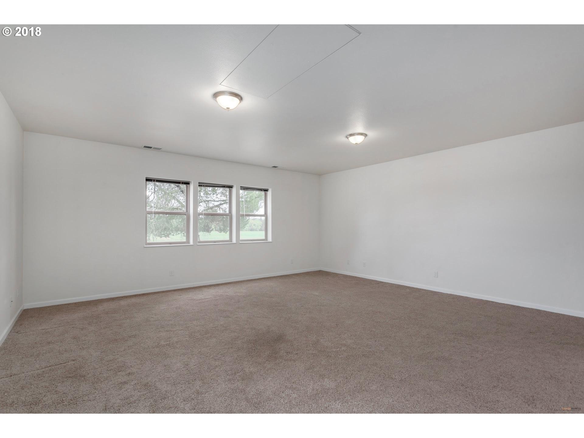 5770 Northwest Glencoe Road Hillsboro, OR 97124 - Photo 19 of 24 Gallery Image 19