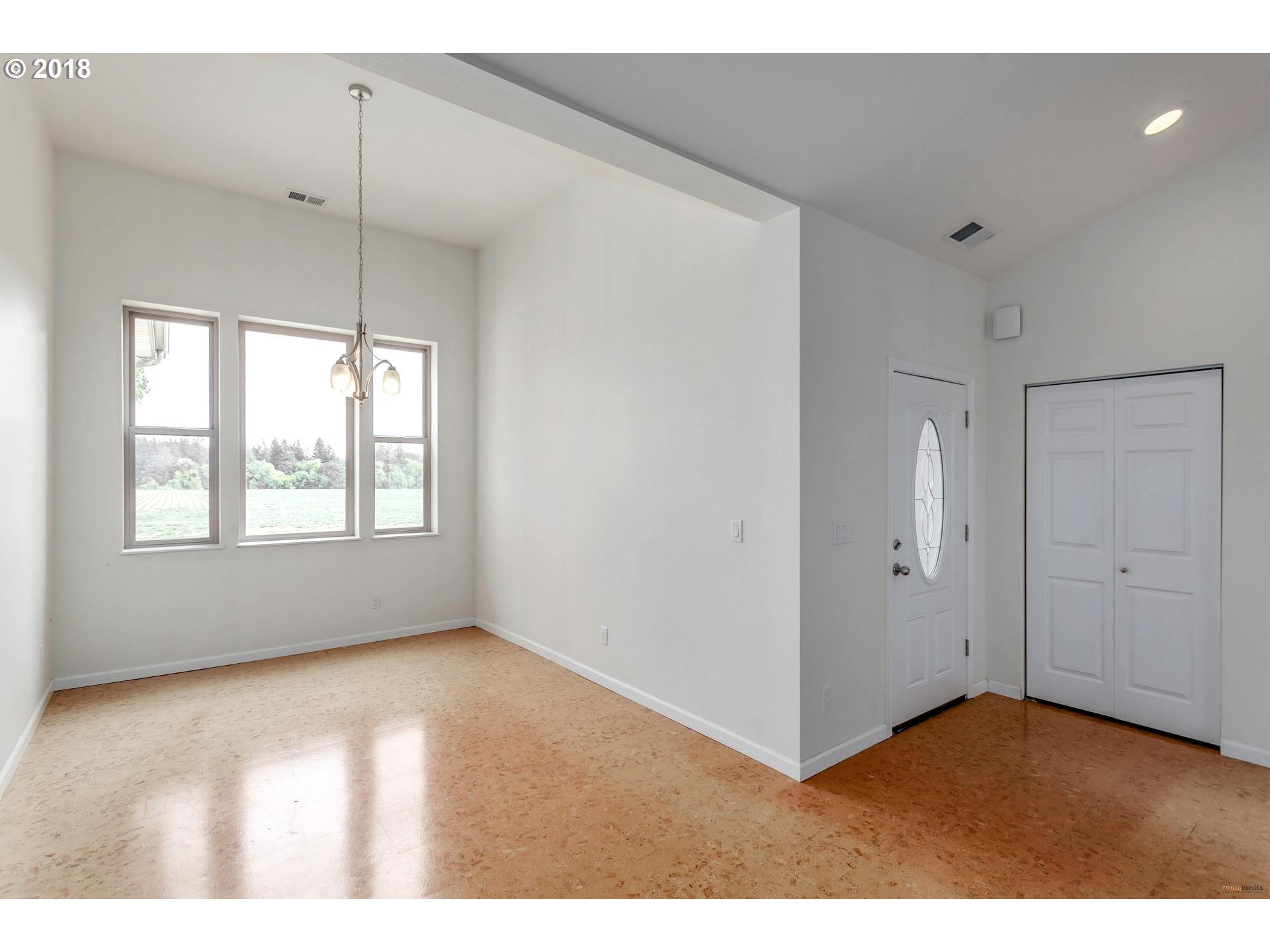 5770 Northwest Glencoe Road Hillsboro, OR 97124 - Photo 3 of 24 Gallery Image 3