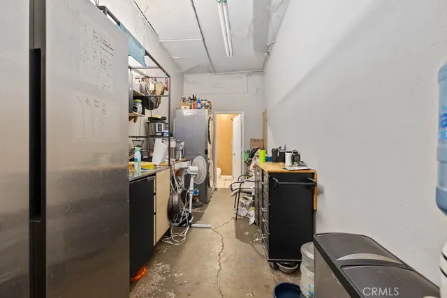 $950,000 | 17675 Sierra Highway, Canyon Country, CA 91351