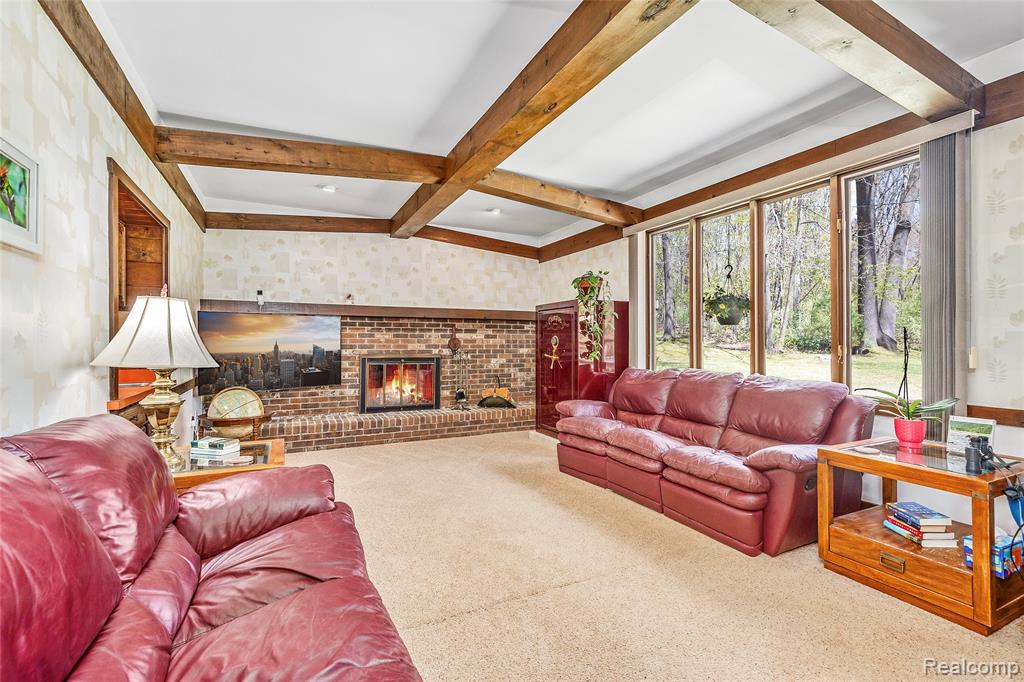 9730 Gibbs Road Clarkston, MI 48348 - Photo 2 of 39