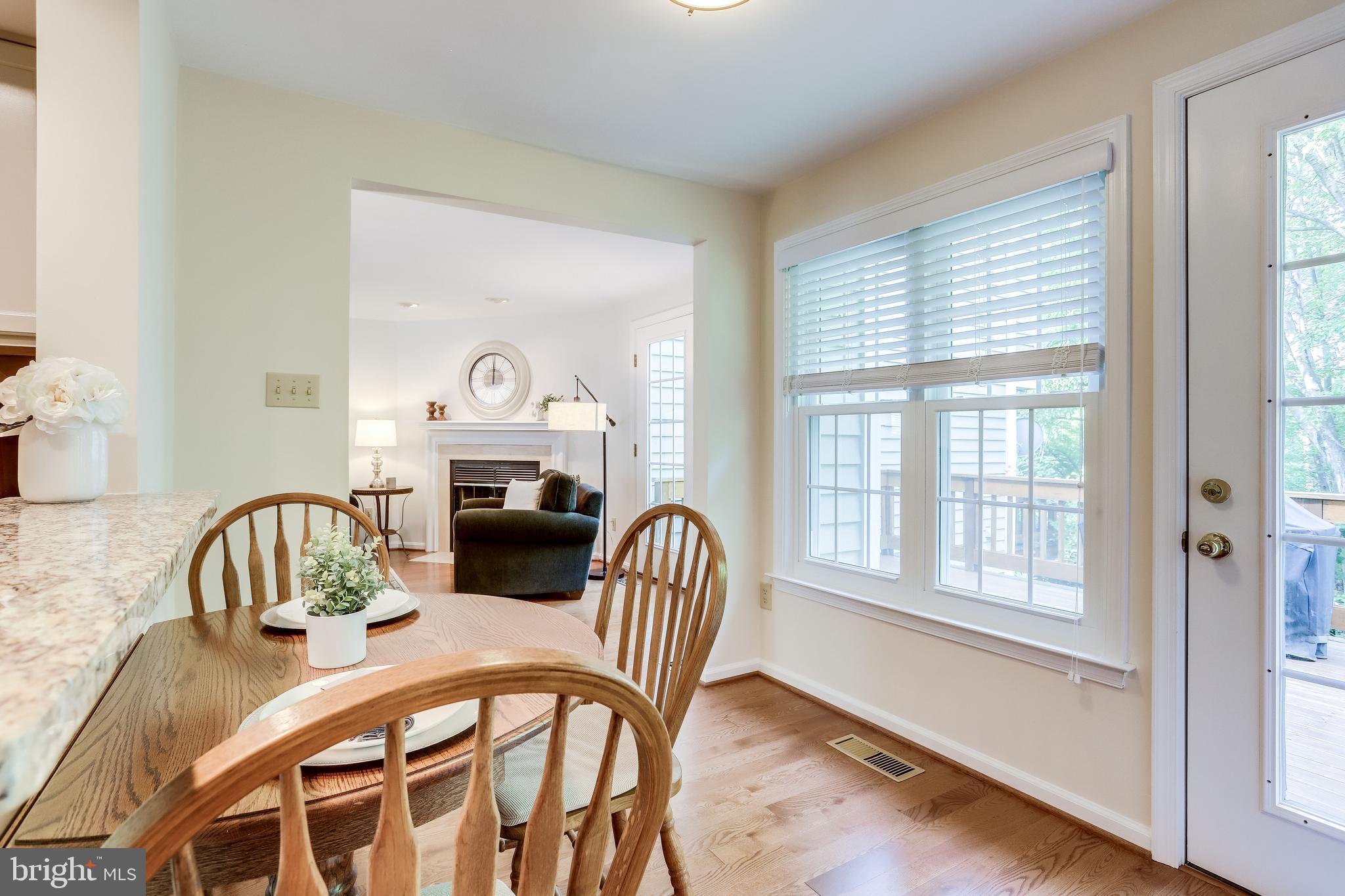 1512 Deer Point Way Reston, VA 20194 - Photo 17 of 84