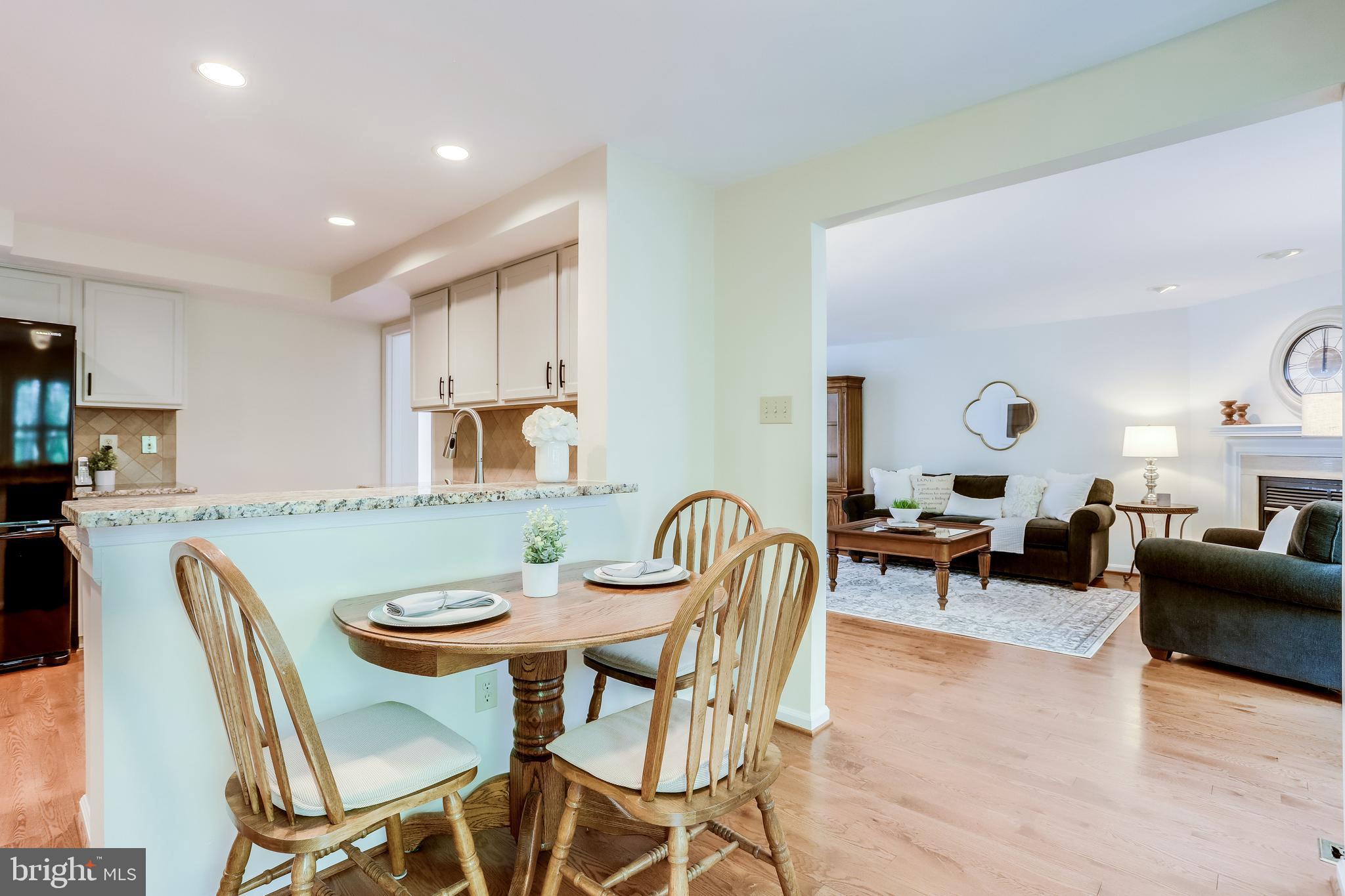 1512 Deer Point Way Reston, VA 20194 - Photo 19 of 84