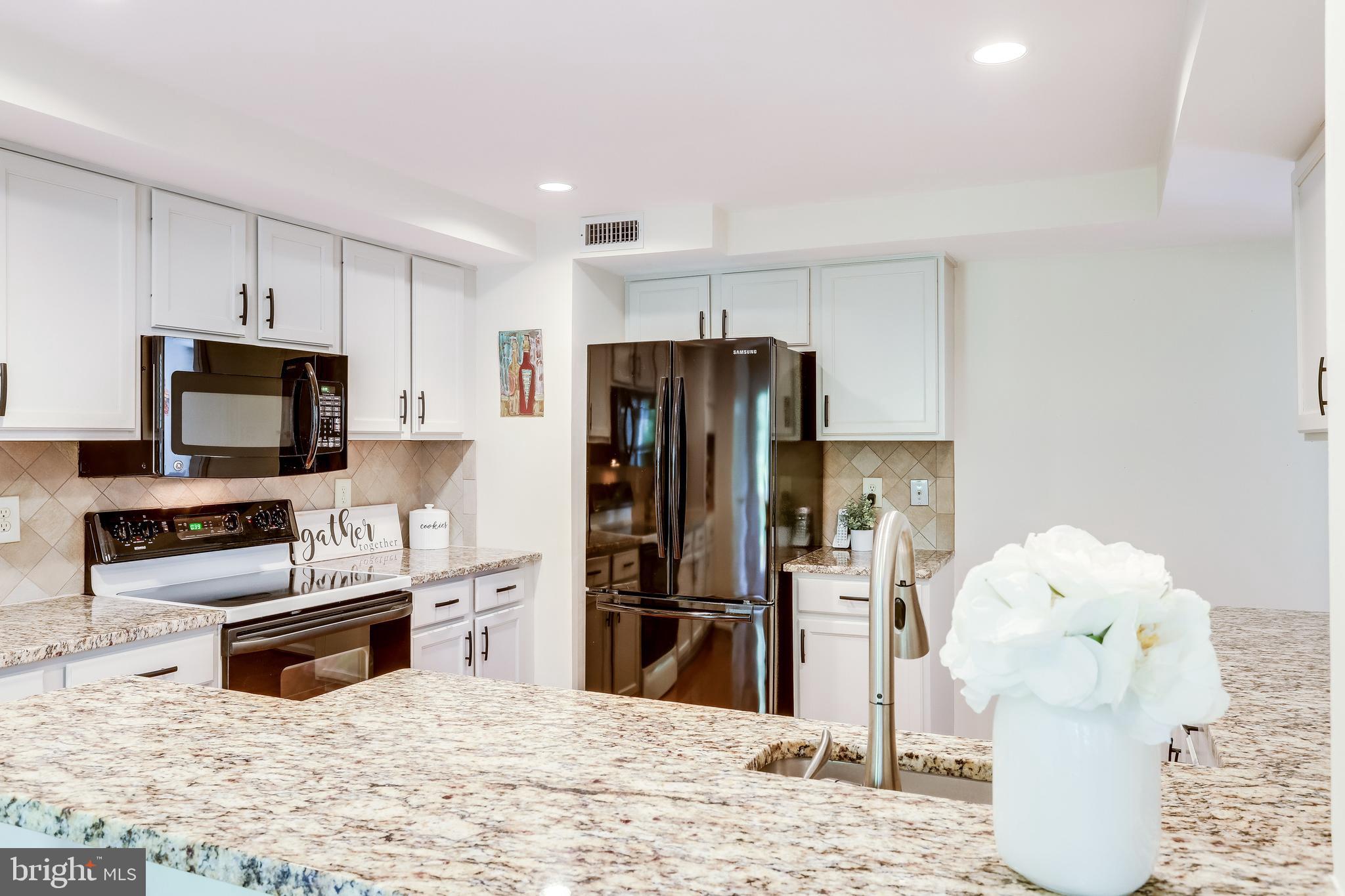 1512 Deer Point Way Reston, VA 20194 - Photo 20 of 84