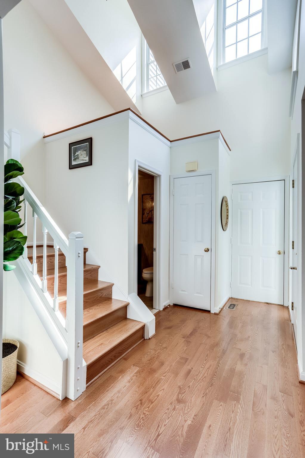 1512 Deer Point Way Reston, VA 20194 - Photo 25 of 84