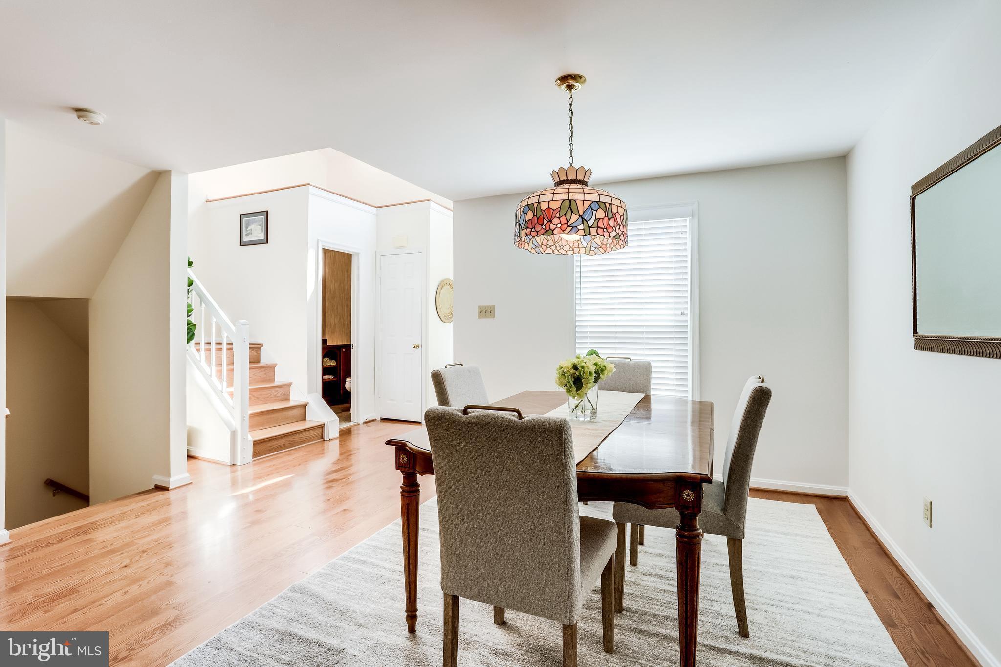 1512 Deer Point Way Reston, VA 20194 - Photo 4 of 84 Completely open main level
