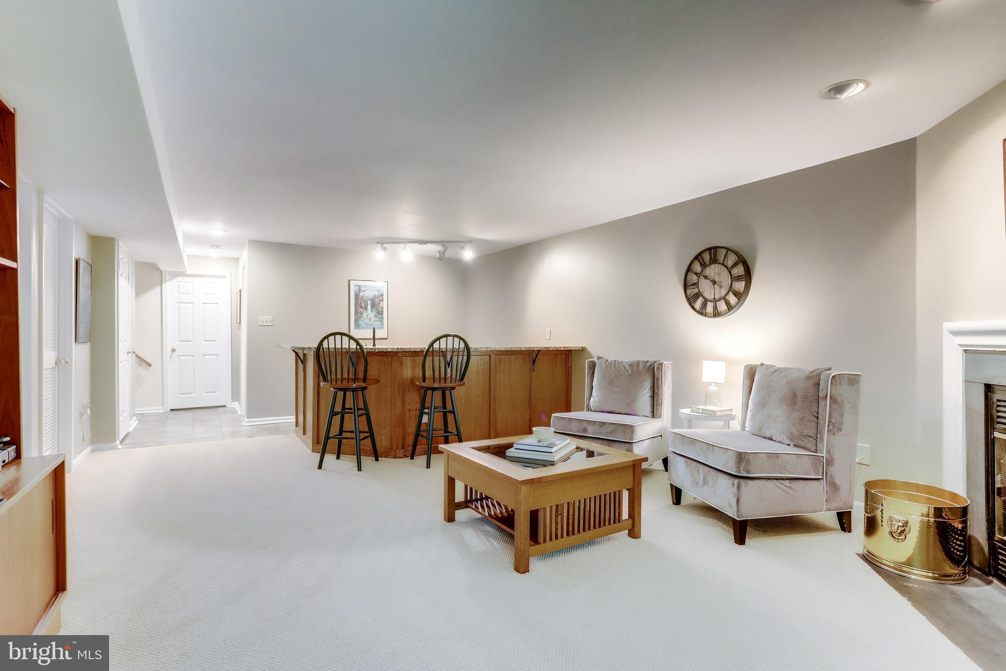 1512 Deer Point Way Reston, VA 20194 - Photo 53 of 84 Huge family room space