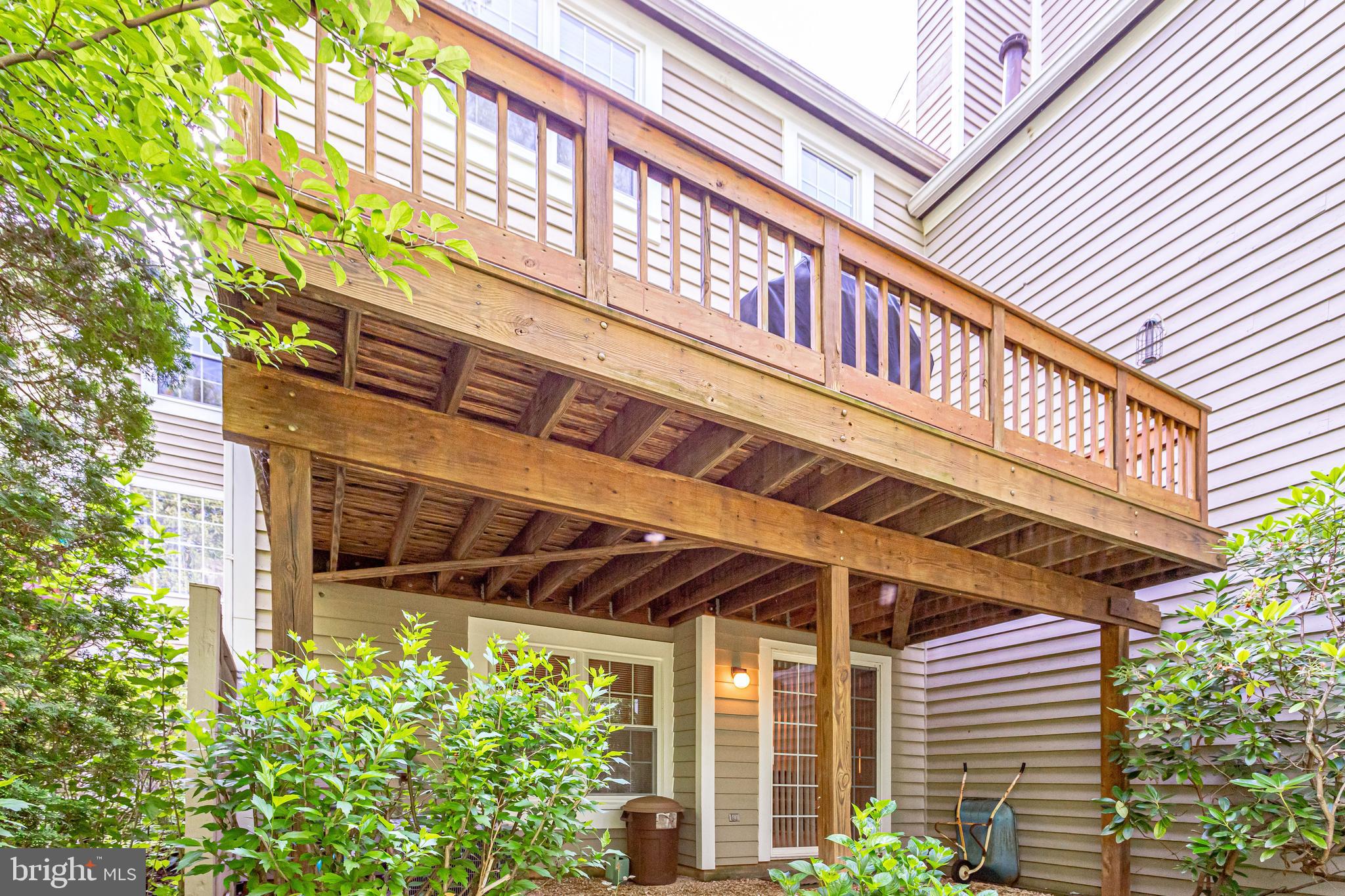 1512 Deer Point Way Reston, VA 20194 - Photo 77 of 84