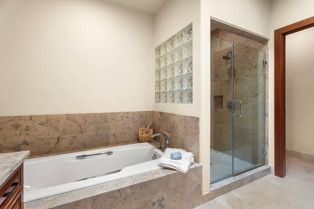 $2,949,000 | 68-1025 North Kaniku Drive, Unit 423, Kamuela, HI 96743