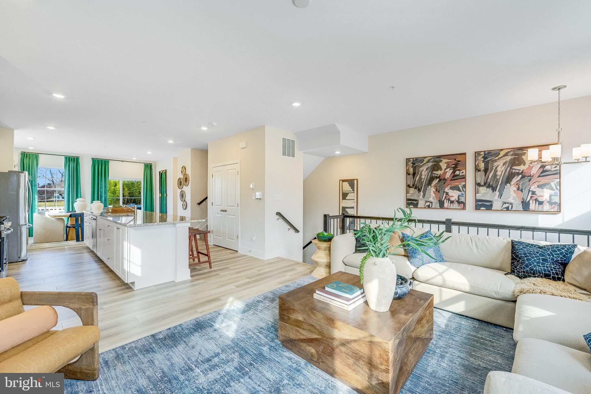 1722 Water Xing Road Baltimore, MD 21208 - Photo 3 of 14 Family Room