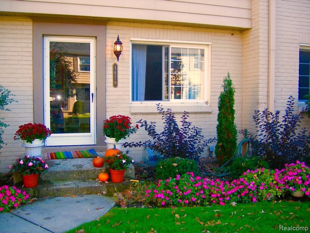1679 Graefield Road, Unit 108 Birmingham, MI 48009 - Photo 1 of 13 Exterior Front