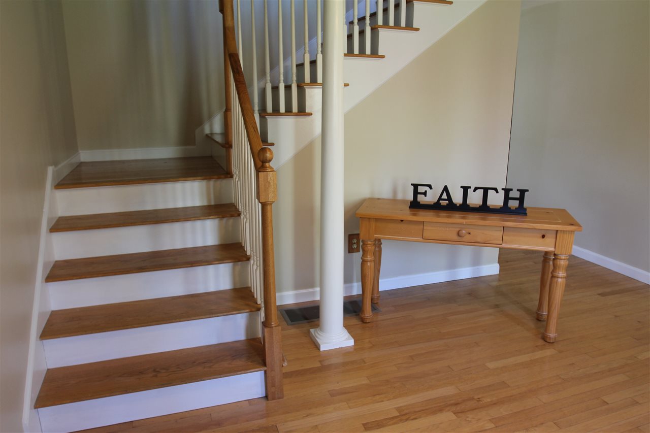 236 Kennedy Hill Road Goffstown, NH 03045 - Photo 2 of 31 Gallery Image 2