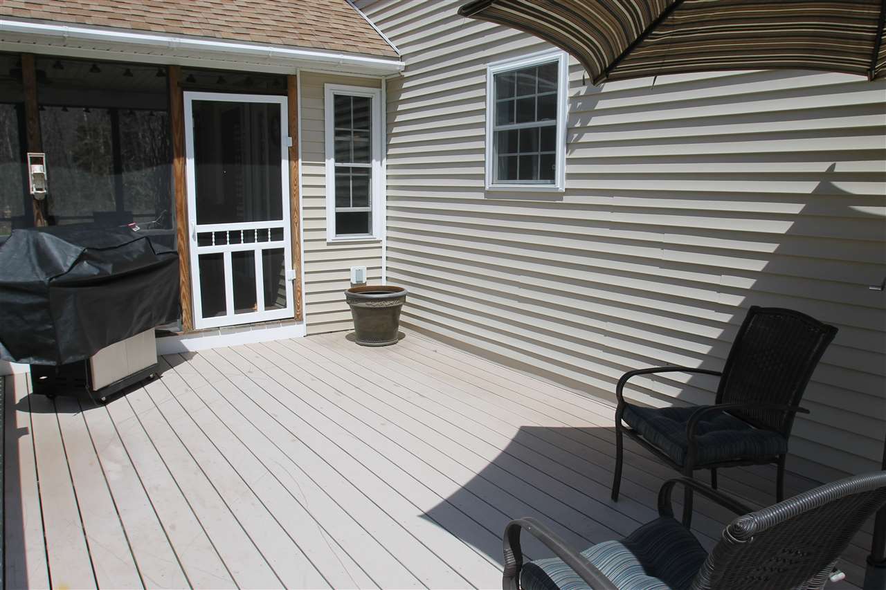 236 Kennedy Hill Road Goffstown, NH 03045 - Photo 11 of 31 Gallery Image 11
