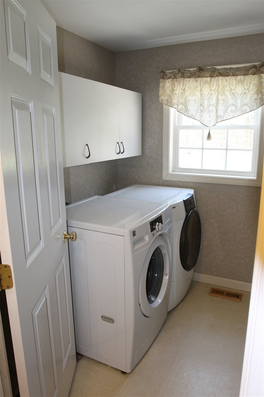 236 Kennedy Hill Road Goffstown, NH 03045 - Photo 12 of 31 Gallery Image 12