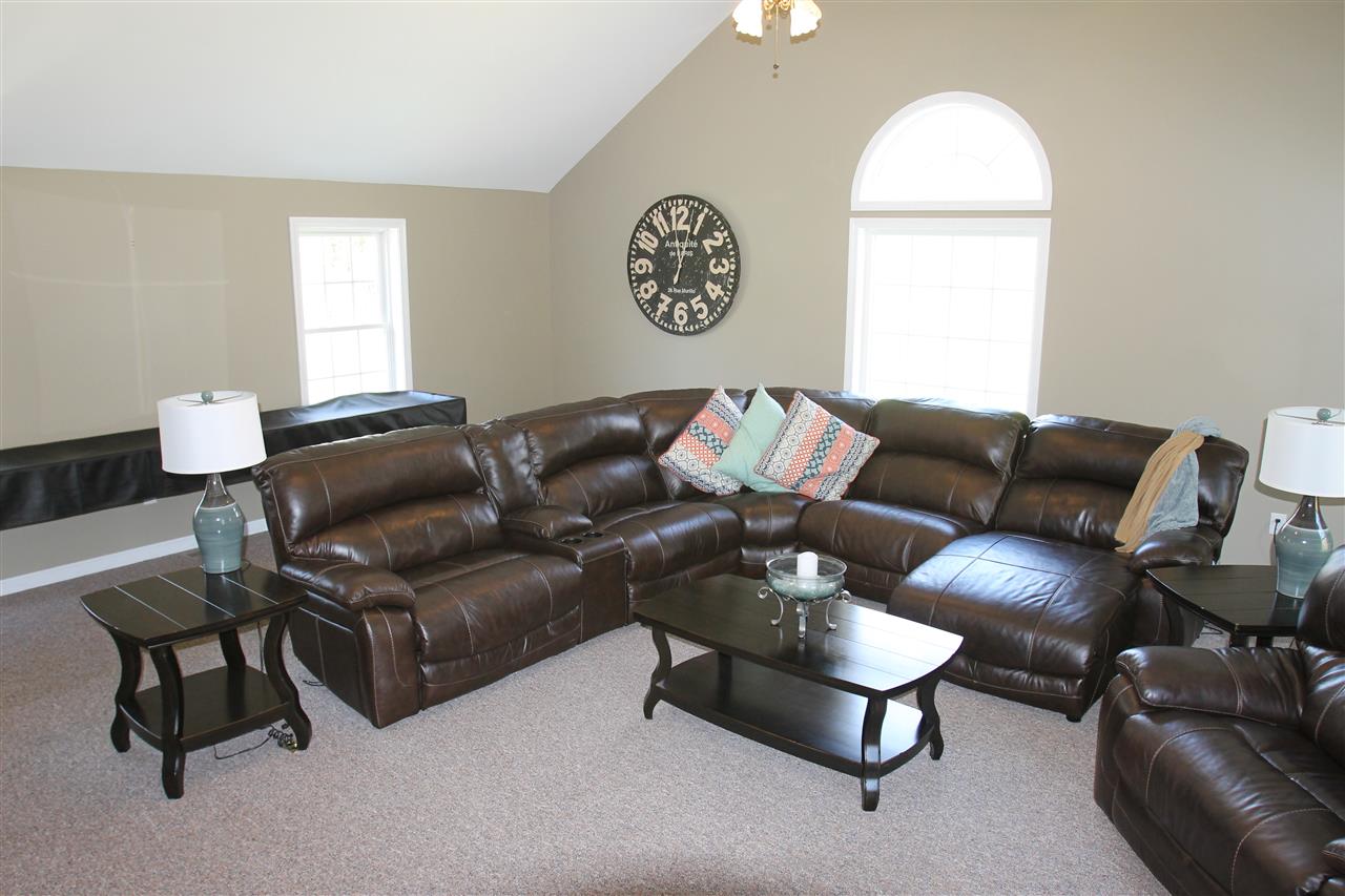 236 Kennedy Hill Road Goffstown, NH 03045 - Photo 3 of 31 Gallery Image 3