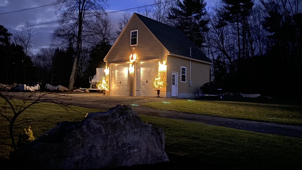 236 Manchaug Road Sutton, MA 01590 - Photo 5 of 39