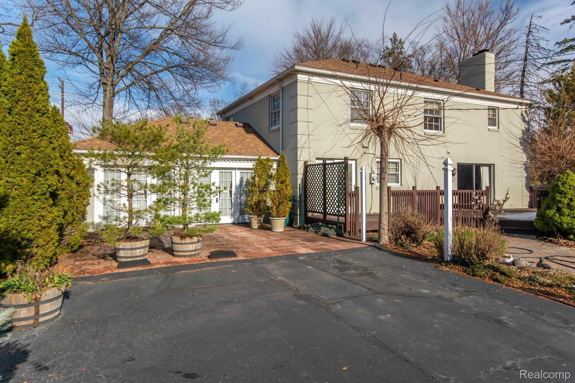 1687 Quarton Road Birmingham, MI 48009 - Photo 7 of 40 DSC_6844.jpg