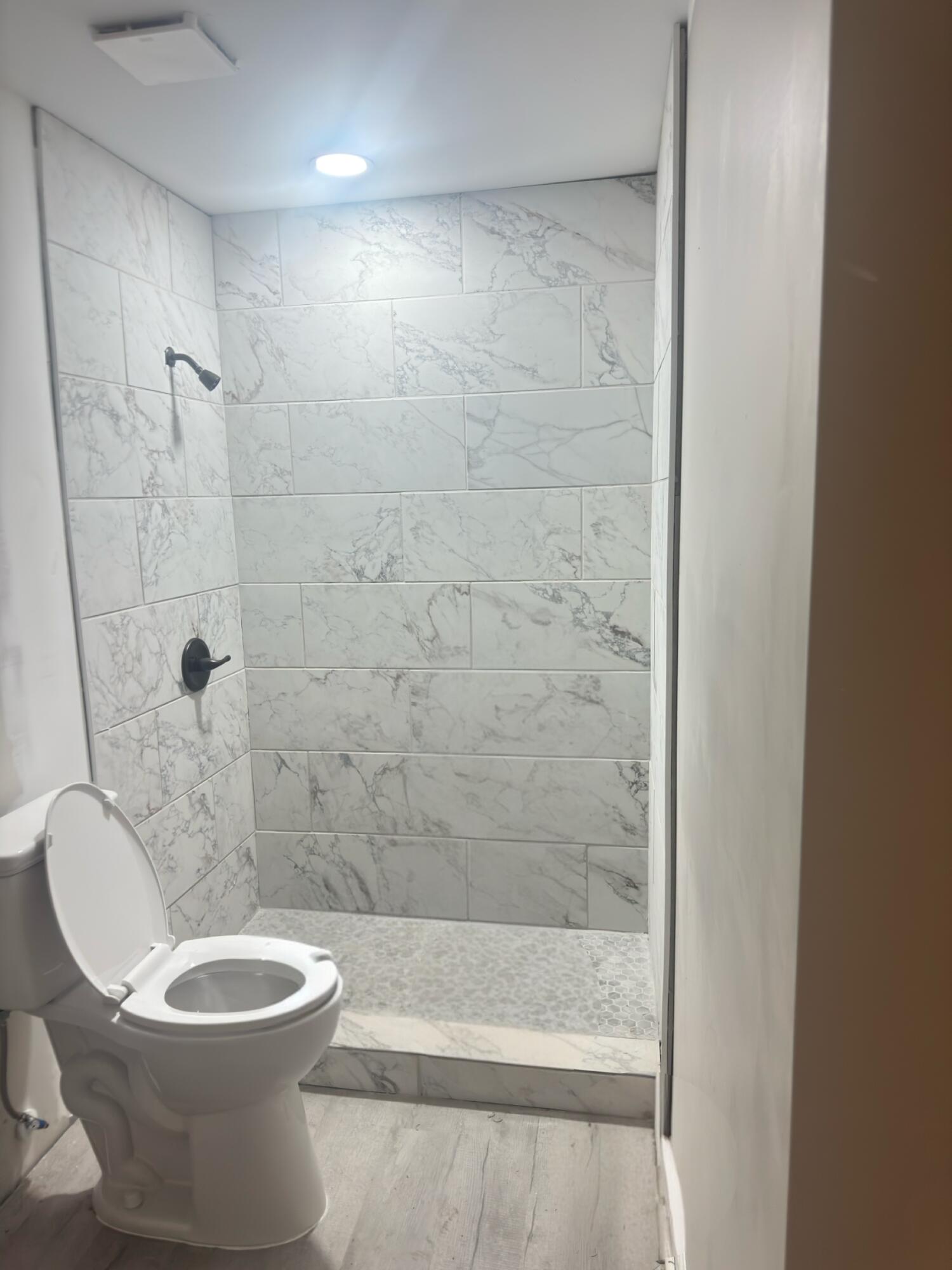 2411 Jennings Road Augusta, GA 30906 - Photo 5 of 10 Primary Bathroom