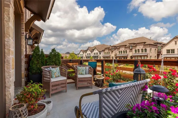 $379,900 | 408 Blue Crk Cove, McKinney, TX 75071