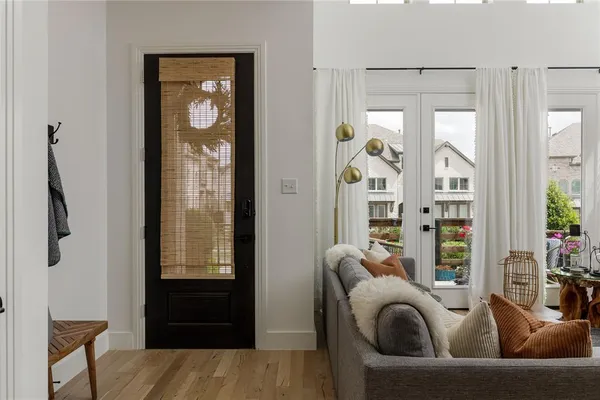 $379,900 | 408 Blue Crk Cove, McKinney, TX 75071