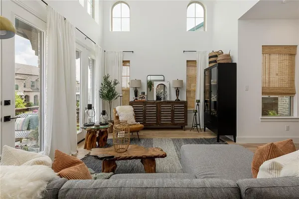 $379,900 | 408 Blue Crk Cove, McKinney, TX 75071