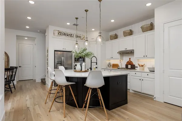 $379,900 | 408 Blue Crk Cove, McKinney, TX 75071