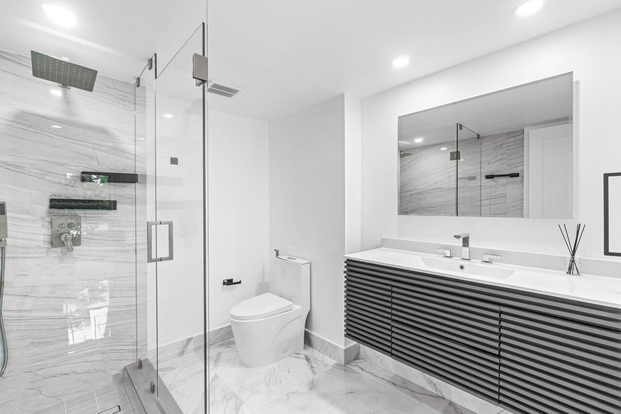 1111 South Ocean Boulevard, Unit 121 Boca Raton, FL 33432 - Photo 14 of 36 17