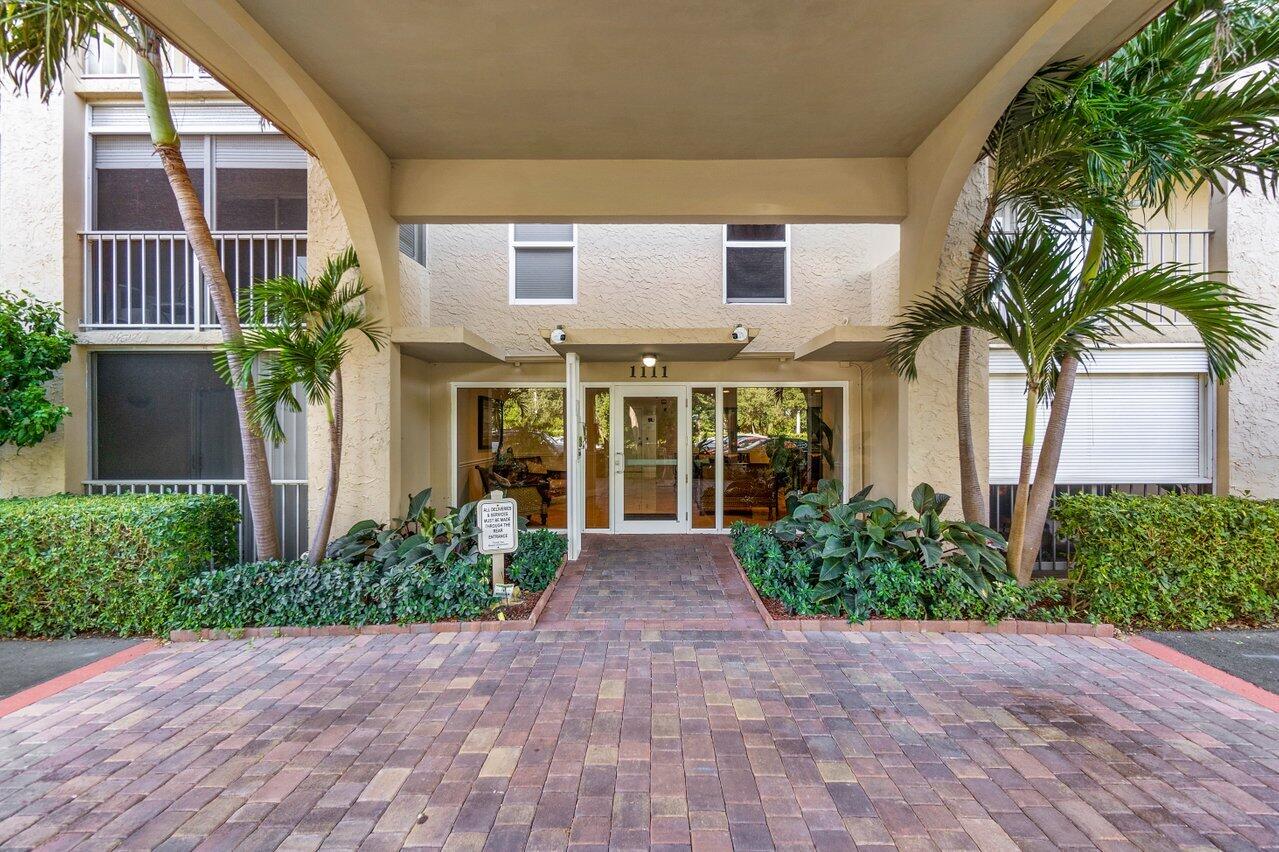 1111 South Ocean Boulevard, Unit 121 Boca Raton, FL 33432 - Photo 23 of 36 23