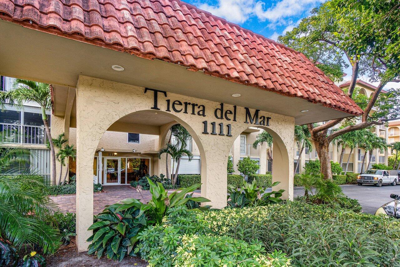 1111 South Ocean Boulevard, Unit 121 Boca Raton, FL 33432 - Photo 24 of 36 002-1111SouthOceanBoulevard-121-BocaRato
