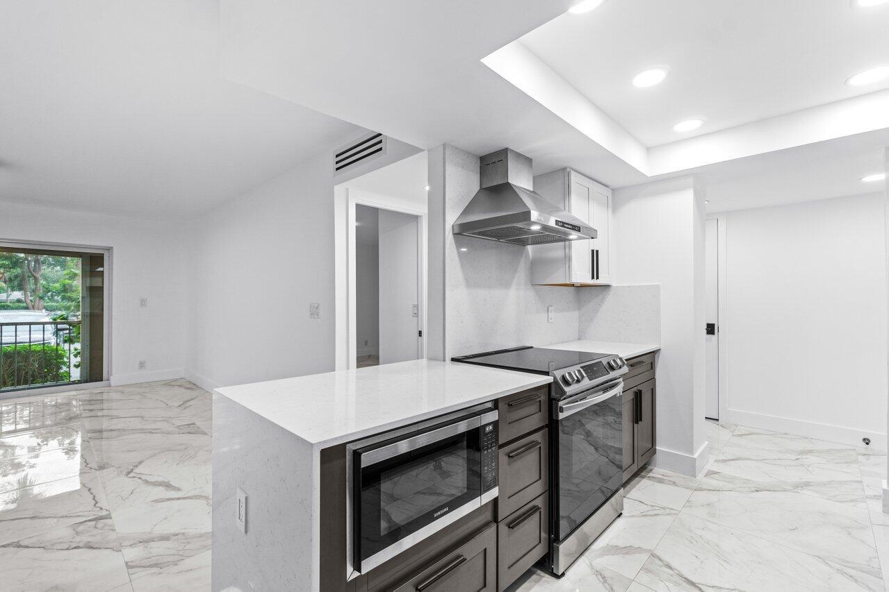 1111 South Ocean Boulevard, Unit 121 Boca Raton, FL 33432 - Photo 5 of 36 012-1111SouthOceanBoulevard-121-BocaRato