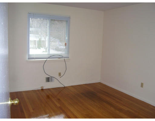 19 Livoli Road Framingham, MA 01701 - Photo 9 of 22