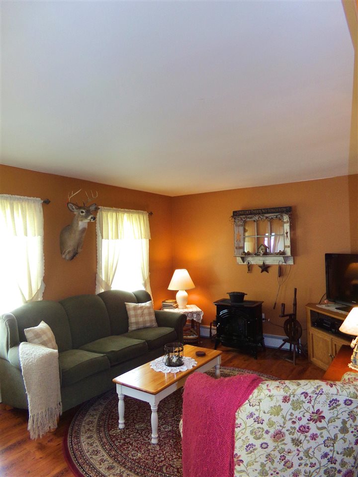 516 River Road Westmoreland, NH 03467 - Photo 3 of 15