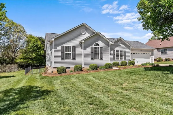 $314,000 | 1478 Farmington Hills Drive, Conover, NC 28613