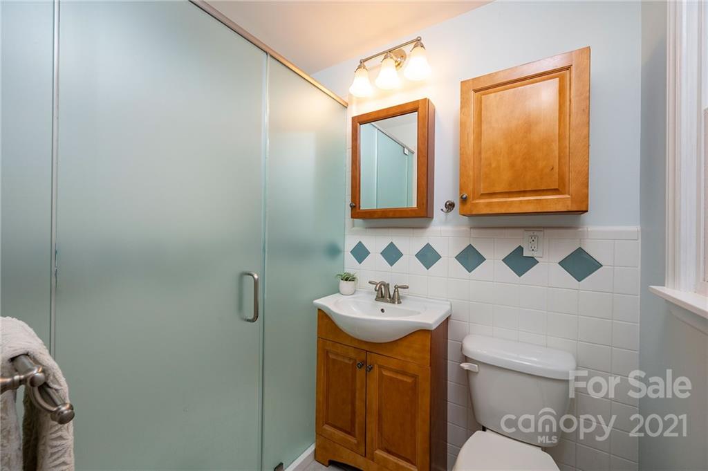 2 Oak Ridge Road Asheville, NC 28805 - Photo 13 of 24 Gallery Image 13