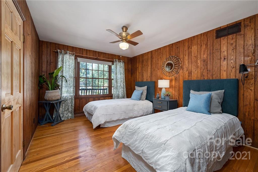 2 Oak Ridge Road Asheville, NC 28805 - Photo 16 of 24 Gallery Image 16