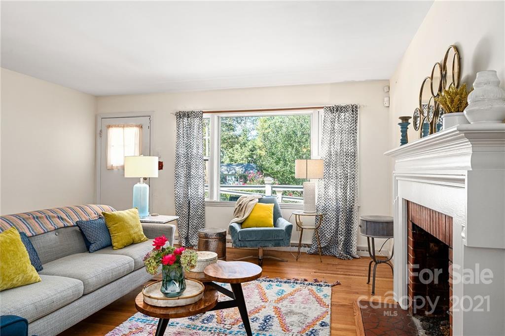 2 Oak Ridge Road Asheville, NC 28805 - Photo 3 of 24 Gallery Image 3