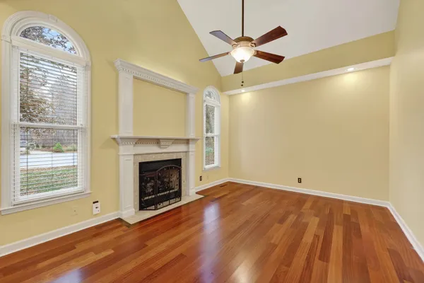 $729,900 | 2006 Tamara Court, Springfield, TN 37172