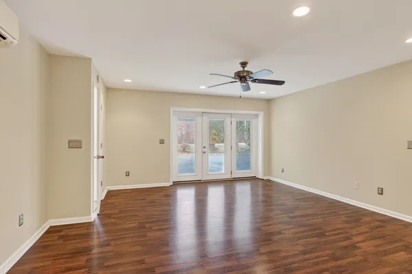 $729,900 | 2006 Tamara Court, Springfield, TN 37172