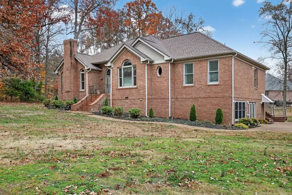 $729,900 | 2006 Tamara Court, Springfield, TN 37172