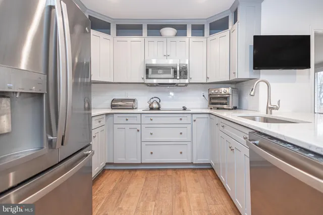 $949,900 | 10 Bailey Drive, Washington Crossing, PA 18977